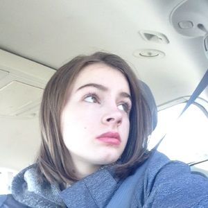 Meet your Posher, Abby